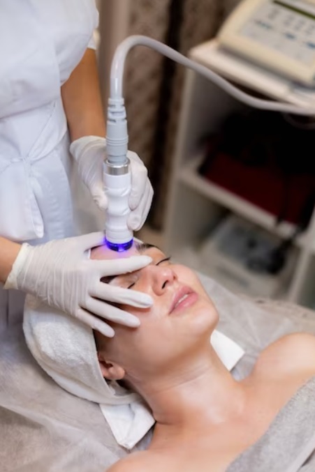 نحوه استفاده از دستگاه اندولیفت برای لایه‌های مختلف پوست